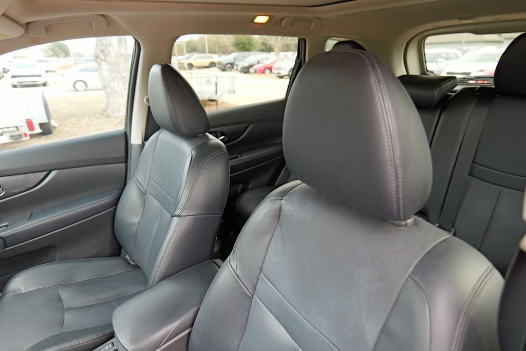 Thumbnail: 2015 Nissan Rogue - 8