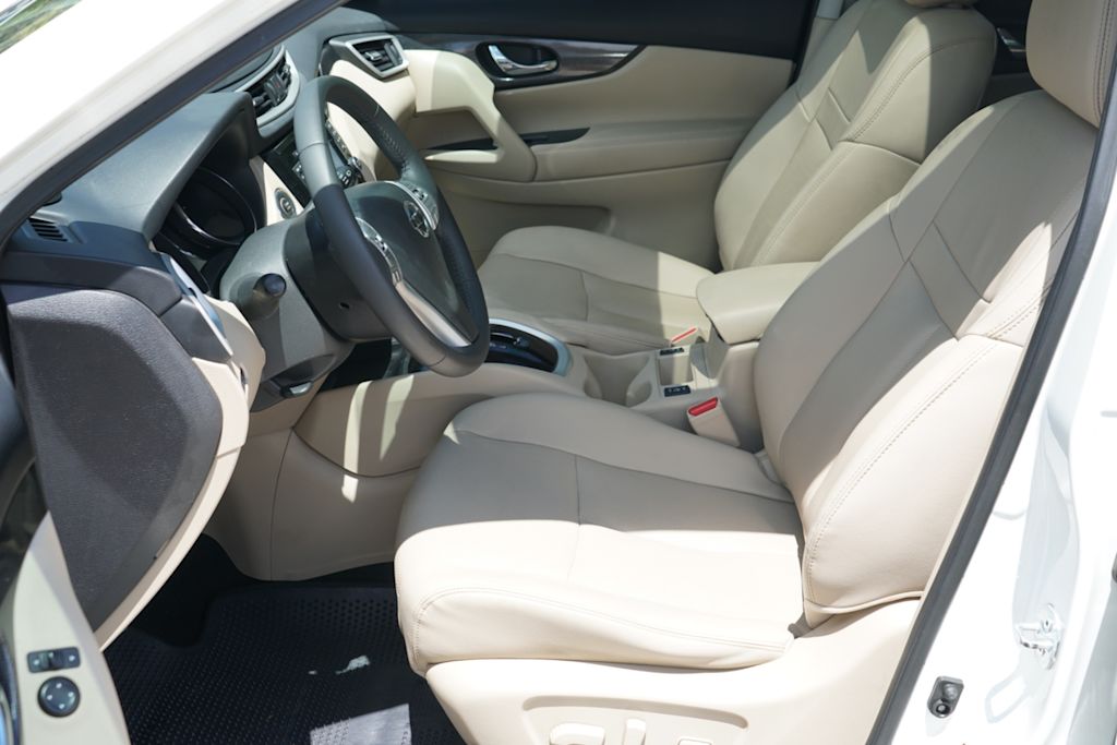 Thumbnail: 2016 Nissan Rogue - 7