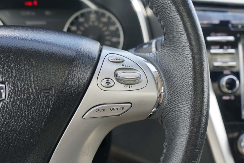 Thumbnail: 2015 Nissan Murano - 18