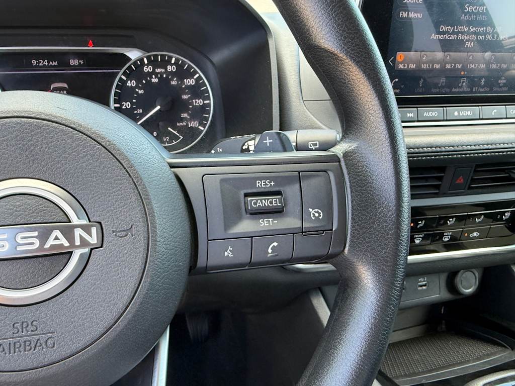 Thumbnail: 2023 Nissan Rogue - 21