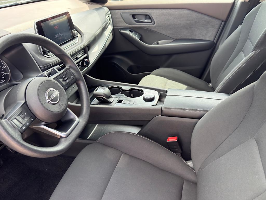 Thumbnail: 2023 Nissan Rogue - 10