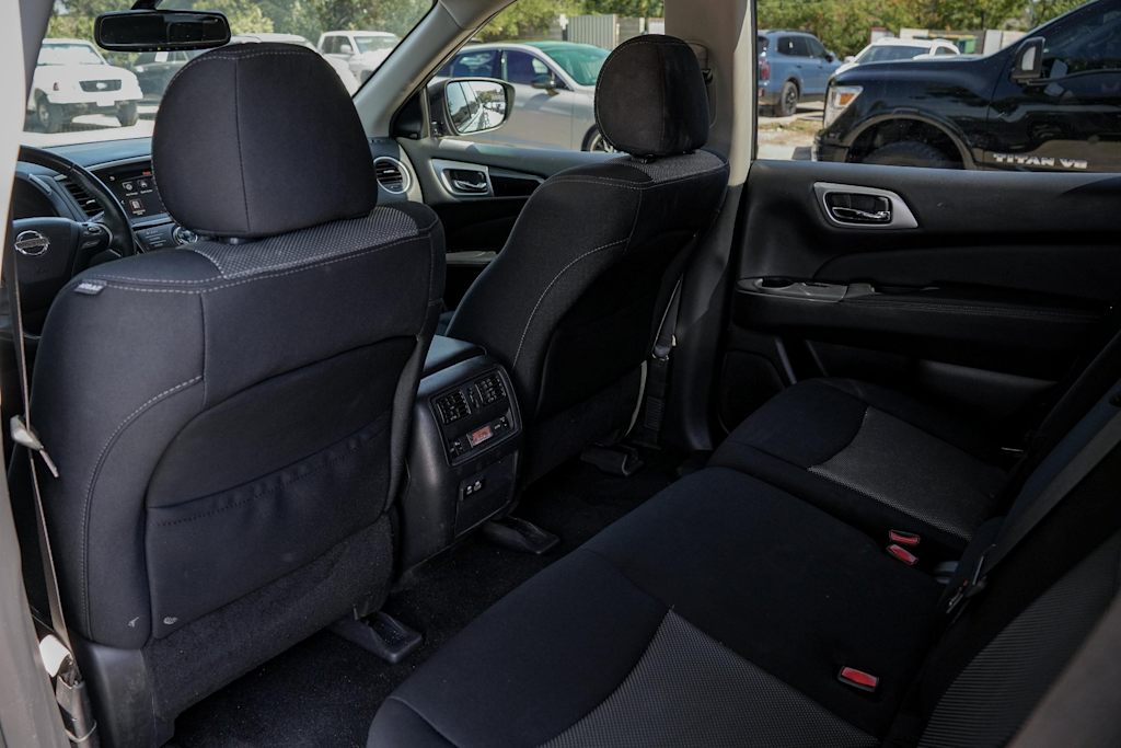 Thumbnail: 2019 Nissan Pathfinder - 24