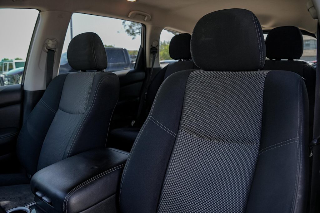 Thumbnail: 2019 Nissan Pathfinder - 8