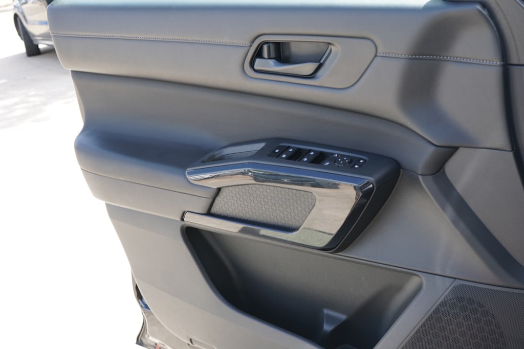 Thumbnail: 2024 Nissan Pathfinder - 18