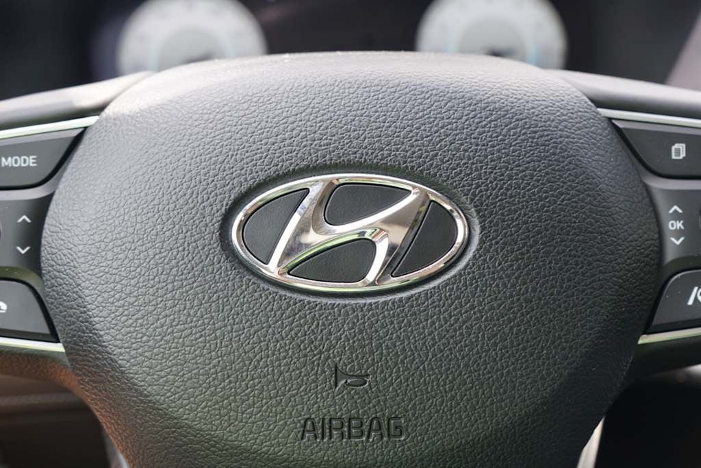 Thumbnail: 2023 Hyundai Santa Fe - 18