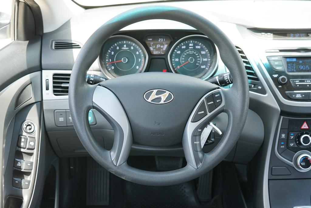 Thumbnail: 2016 Hyundai Elantra - 10