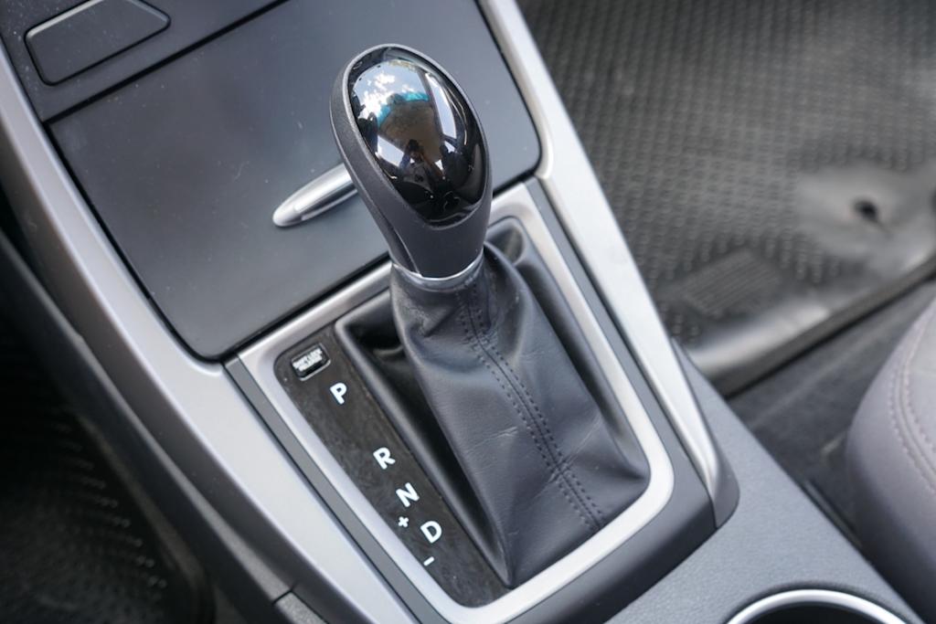 Thumbnail: 2016 Hyundai Elantra - 12