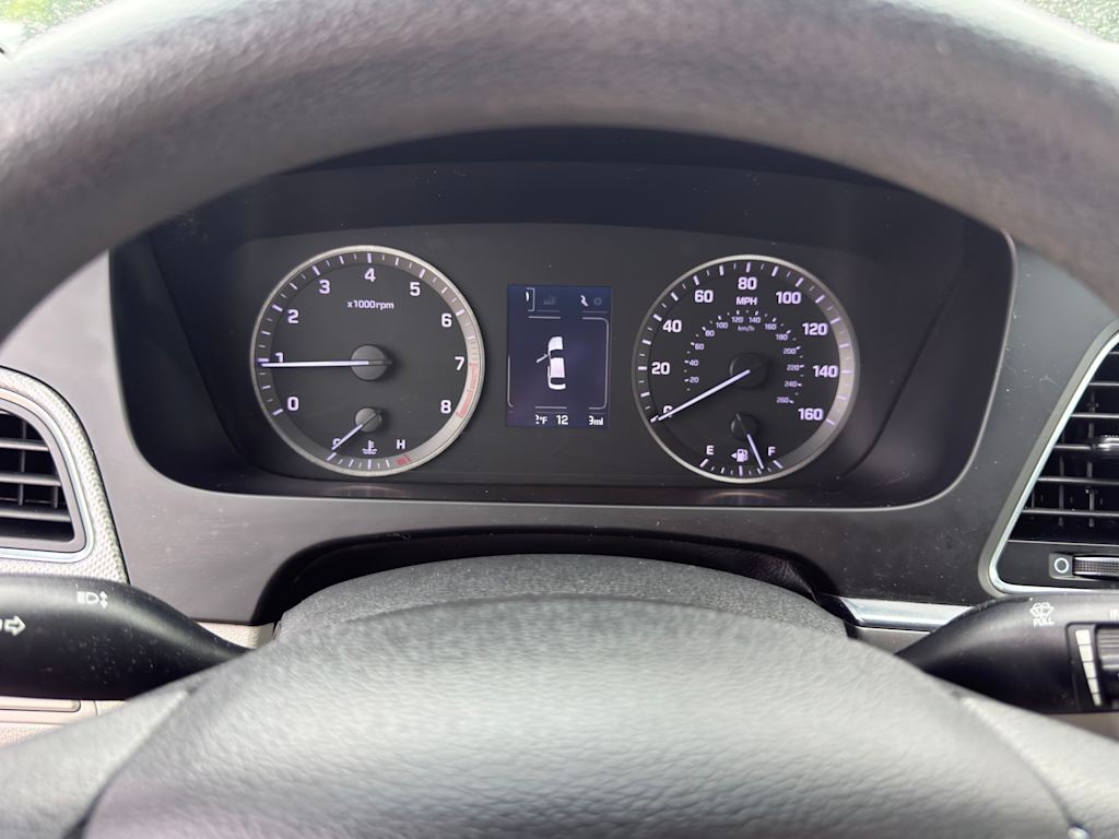Thumbnail: 2016 Hyundai Sonata - 17