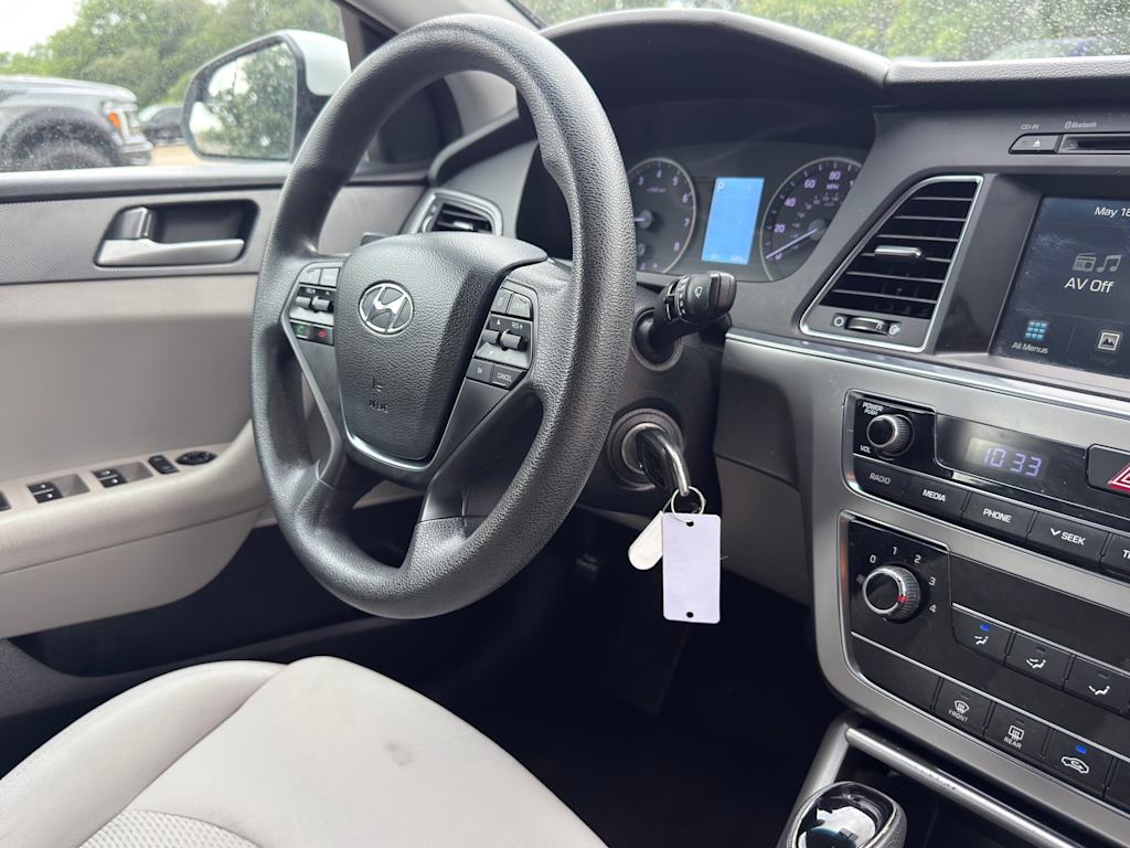Thumbnail: 2016 Hyundai Sonata - 29