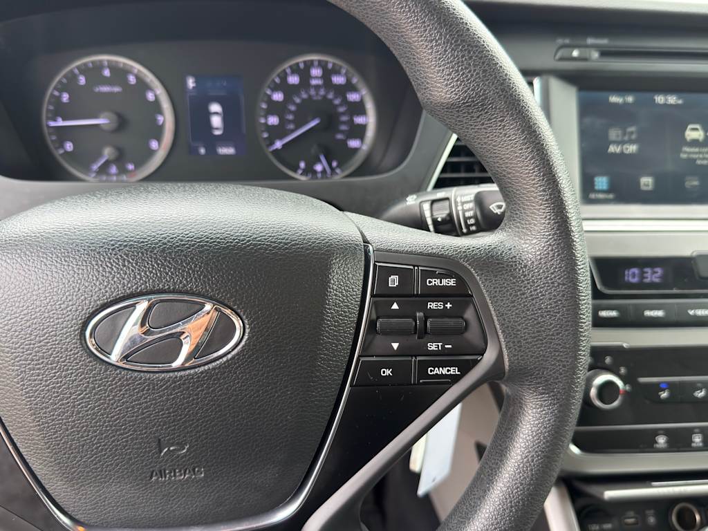 Thumbnail: 2016 Hyundai Sonata - 22