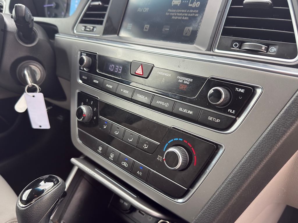 Thumbnail: 2016 Hyundai Sonata - 31