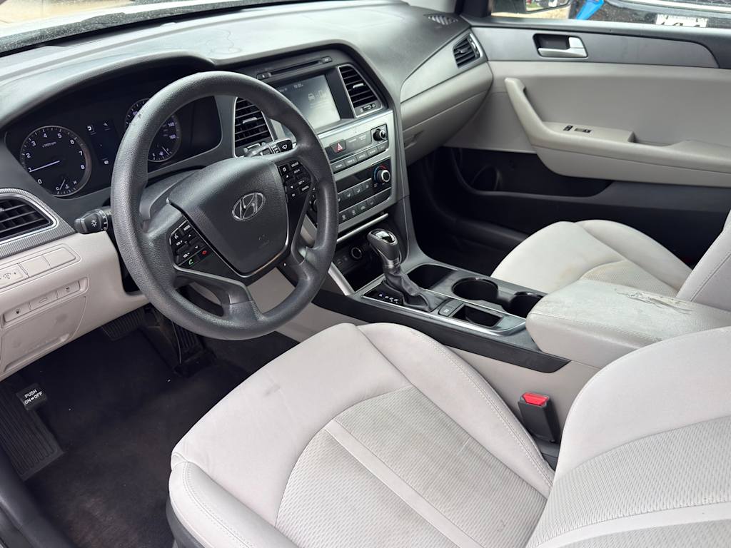 Thumbnail: 2016 Hyundai Sonata - 2