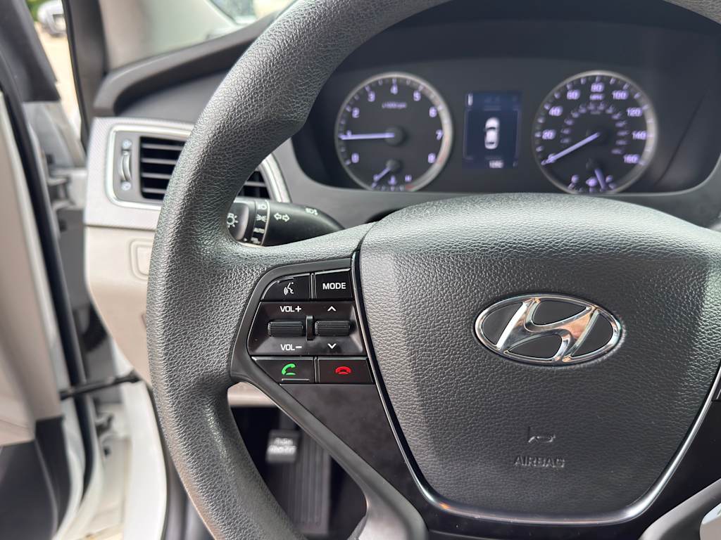 Thumbnail: 2016 Hyundai Sonata - 23