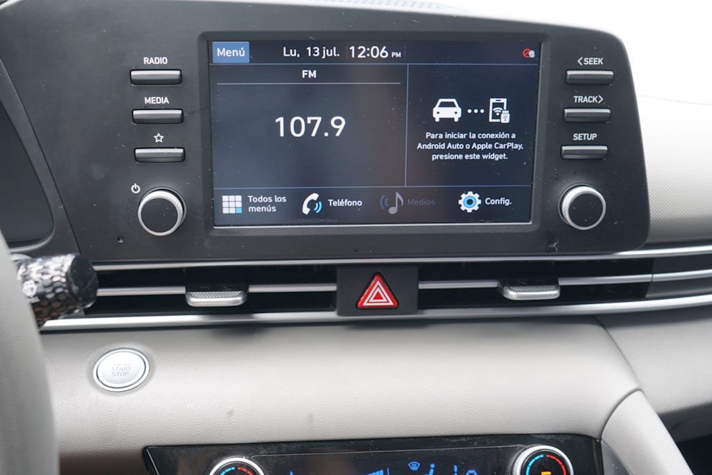 Thumbnail: 2021 Hyundai Elantra - 17