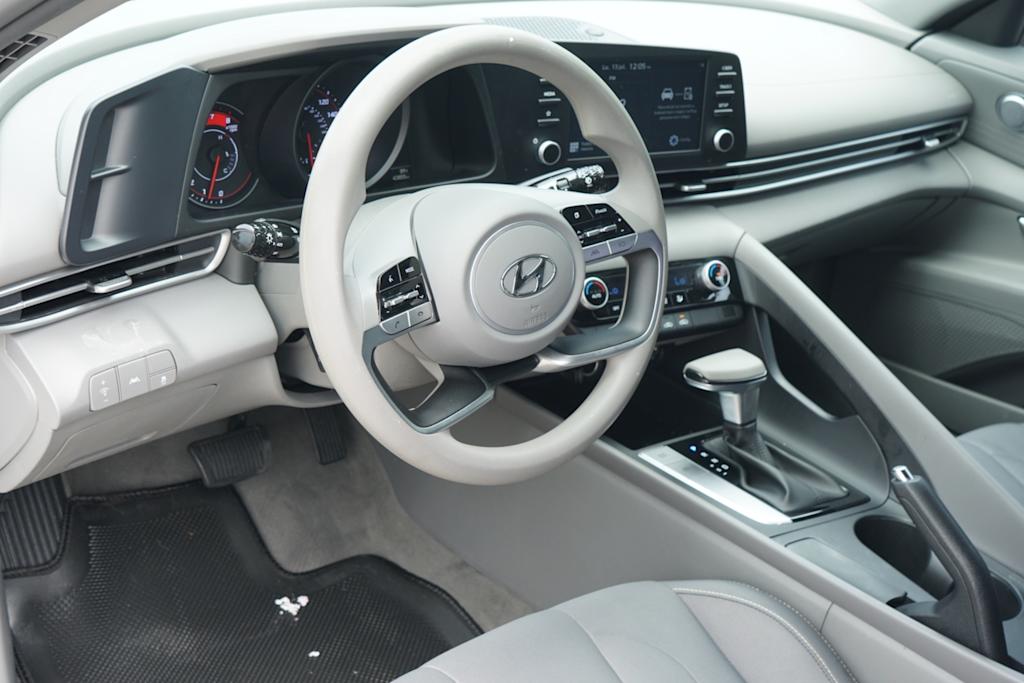 Thumbnail: 2021 Hyundai Elantra - 2