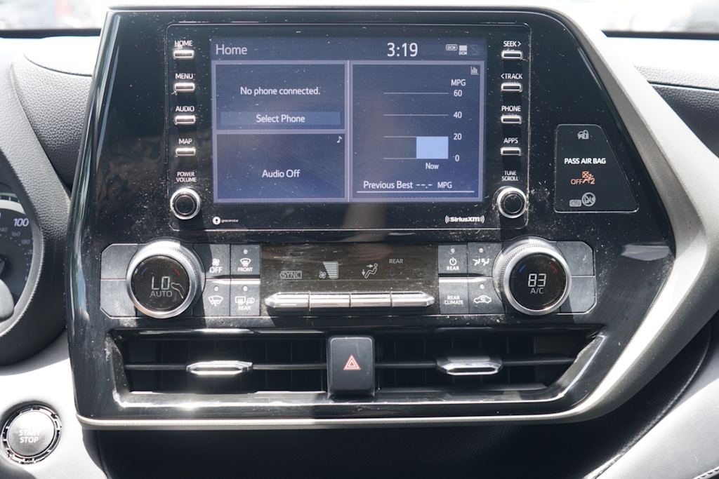 Thumbnail: 2021 Toyota Highlander - 12