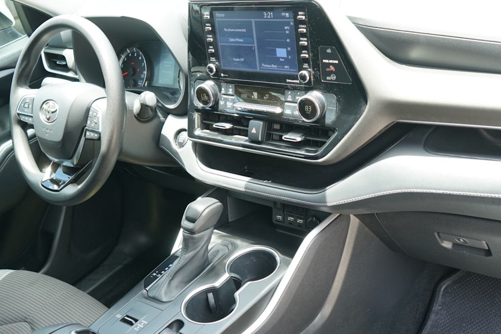 Thumbnail: 2021 Toyota Highlander - 11
