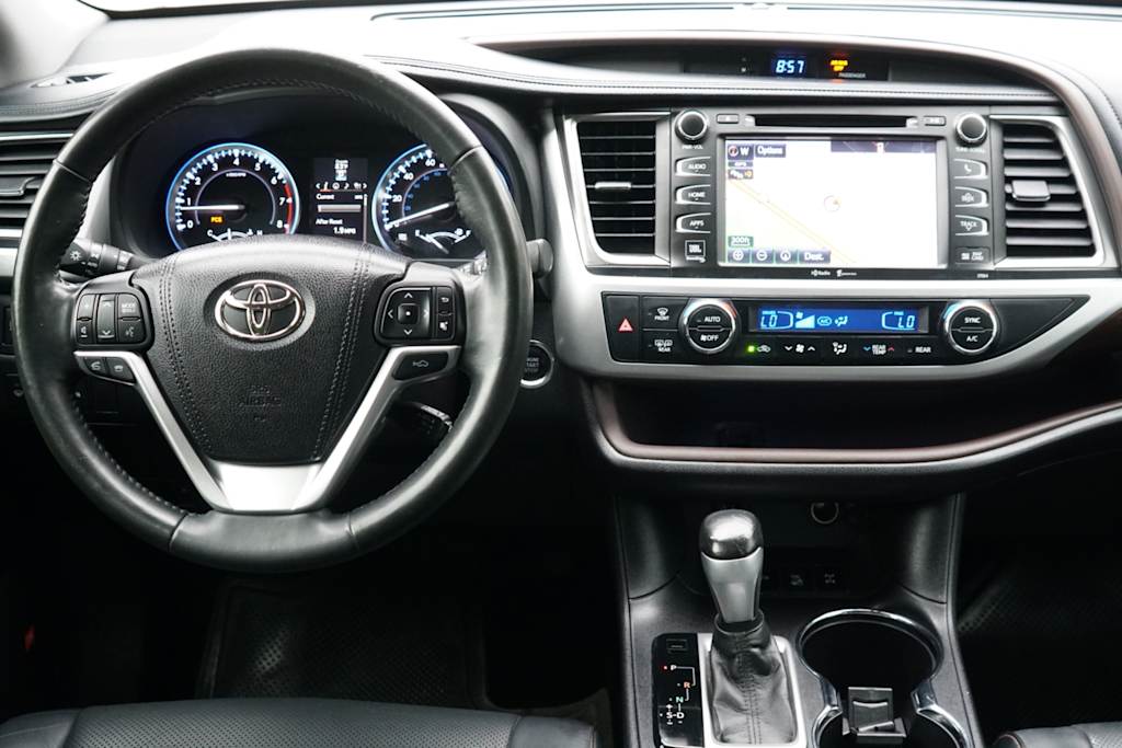 Thumbnail: 2015 Toyota Highlander - 6