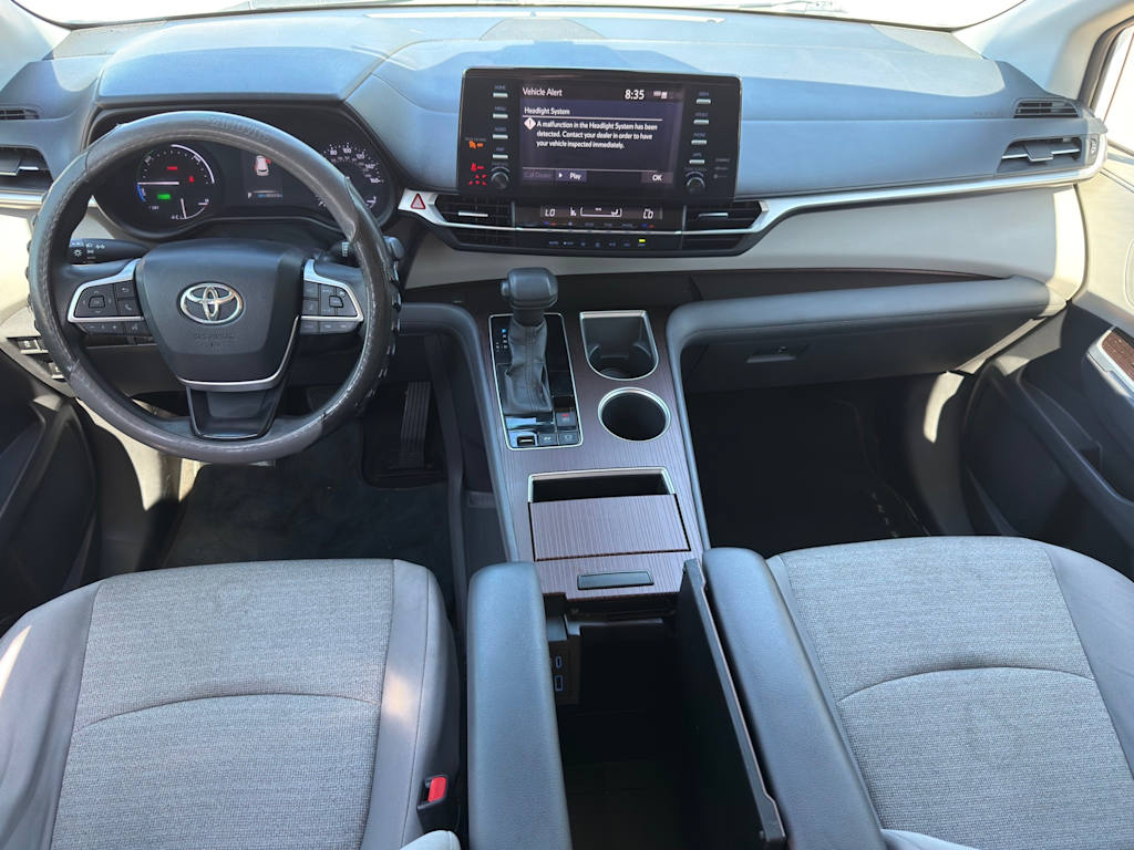 Thumbnail: 2021 Toyota Sienna - 12