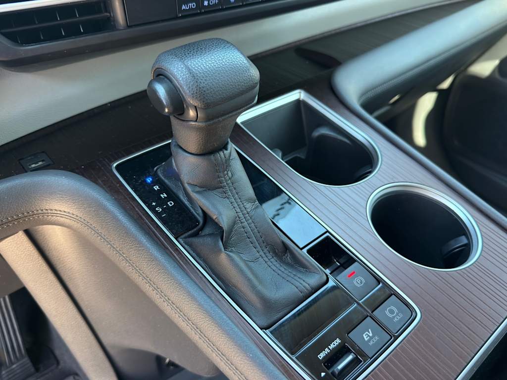 Thumbnail: 2021 Toyota Sienna - 15