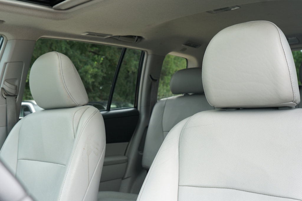 Thumbnail: 2013 Toyota Highlander - 8
