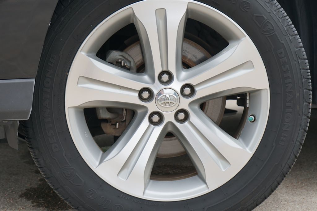 Thumbnail: 2013 Toyota Highlander - 5