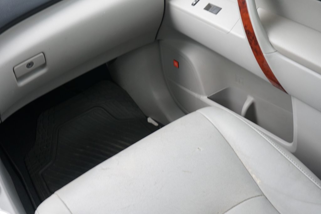 Thumbnail: 2013 Toyota Highlander - 26
