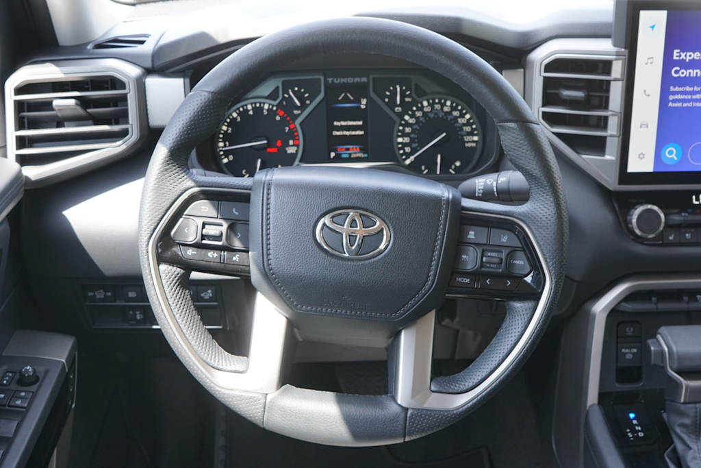 Thumbnail: 2022 Toyota Tundra - 10