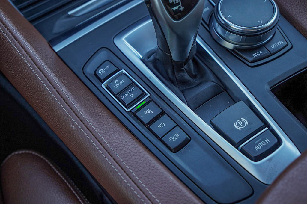 Thumbnail: 2019 BMW X6 - 25