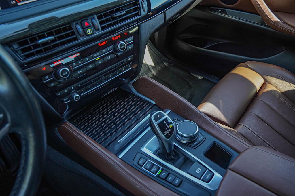 Thumbnail: 2019 BMW X6 - 12