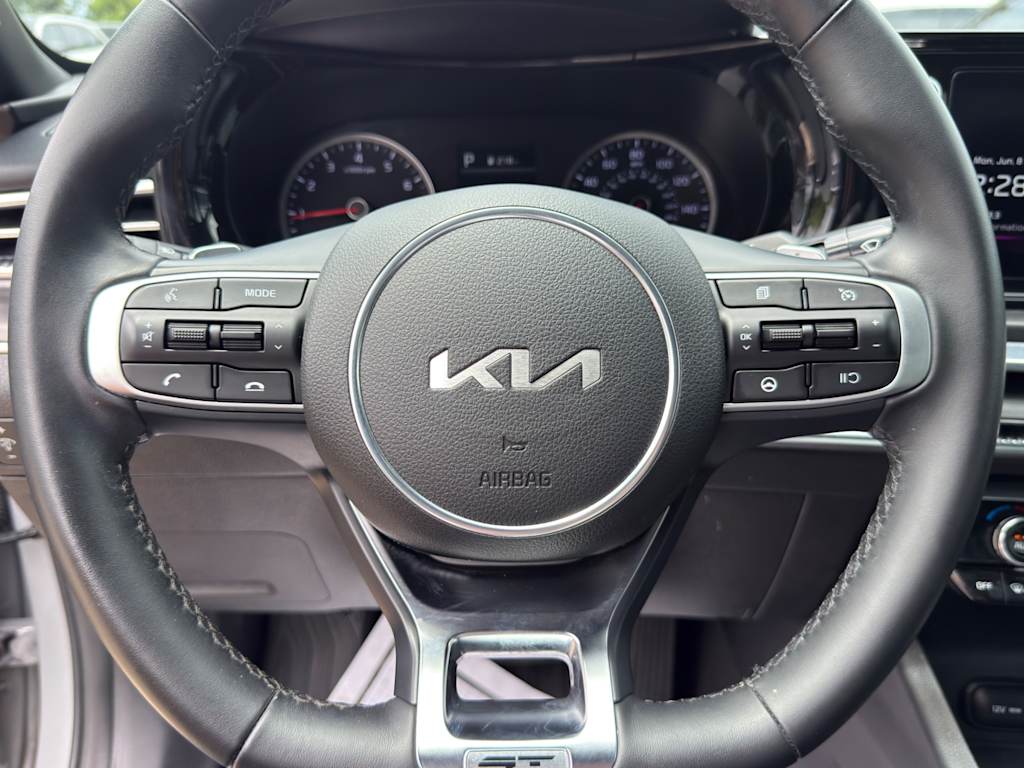 Thumbnail: 2023 Kia K5 - 24