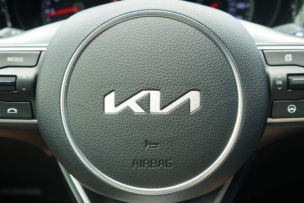 Thumbnail: 2023 Kia K5 - 18