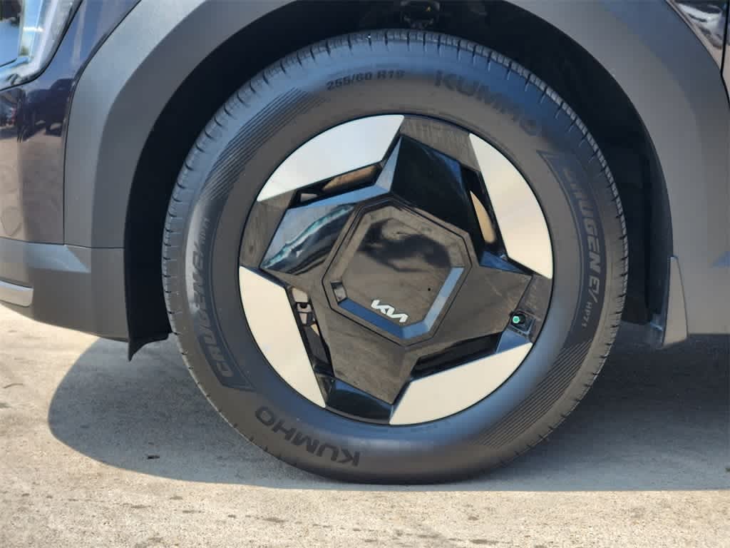 Thumbnail: 2025 Kia EV9 - 20