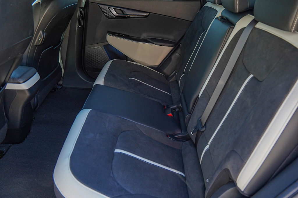 Thumbnail: 2025 Kia EV6 - 32