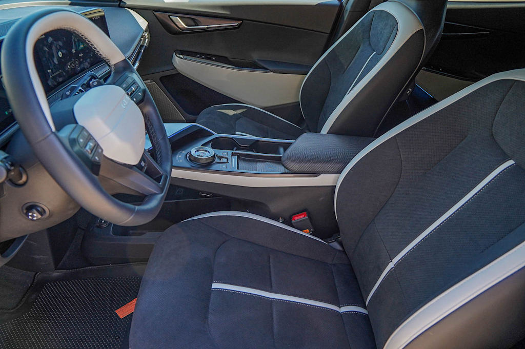 Thumbnail: 2025 Kia EV6 - 9