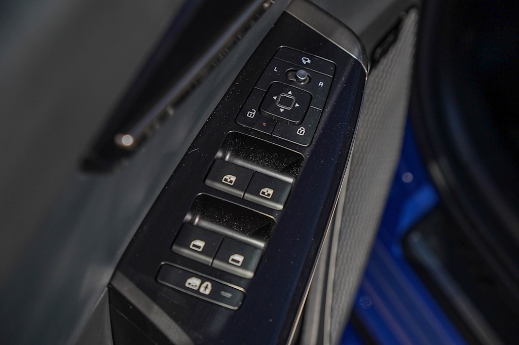 Thumbnail: 2025 Kia EV6 - 29