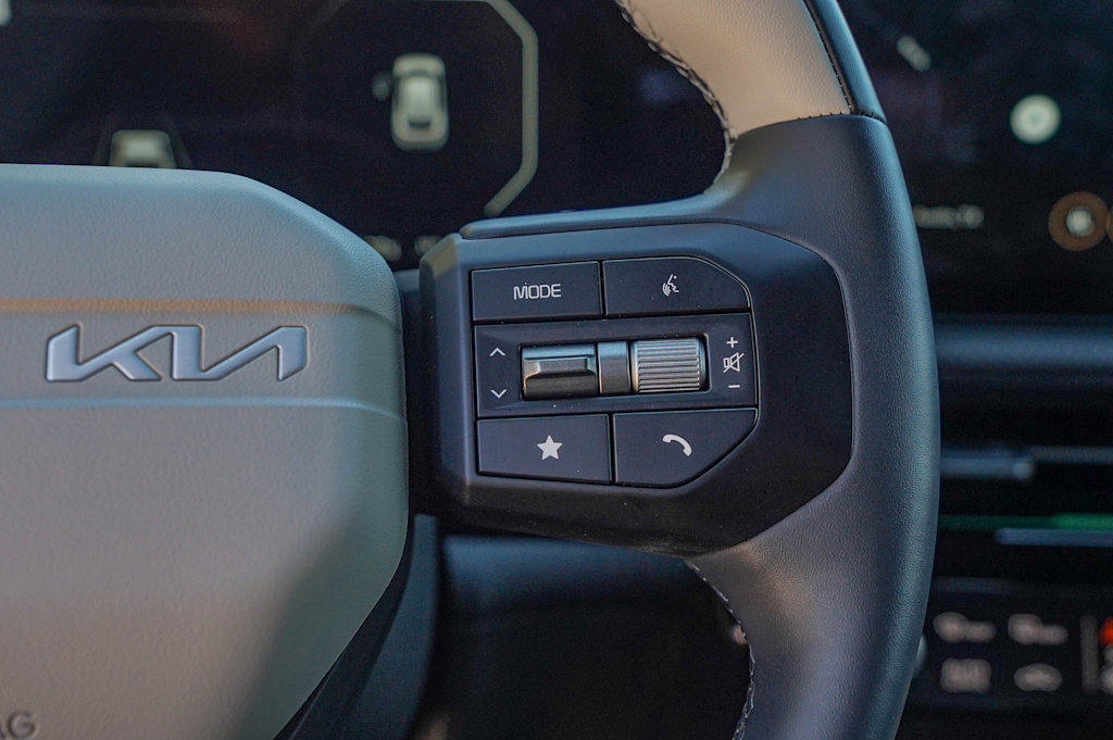 Thumbnail: 2025 Kia EV6 - 22