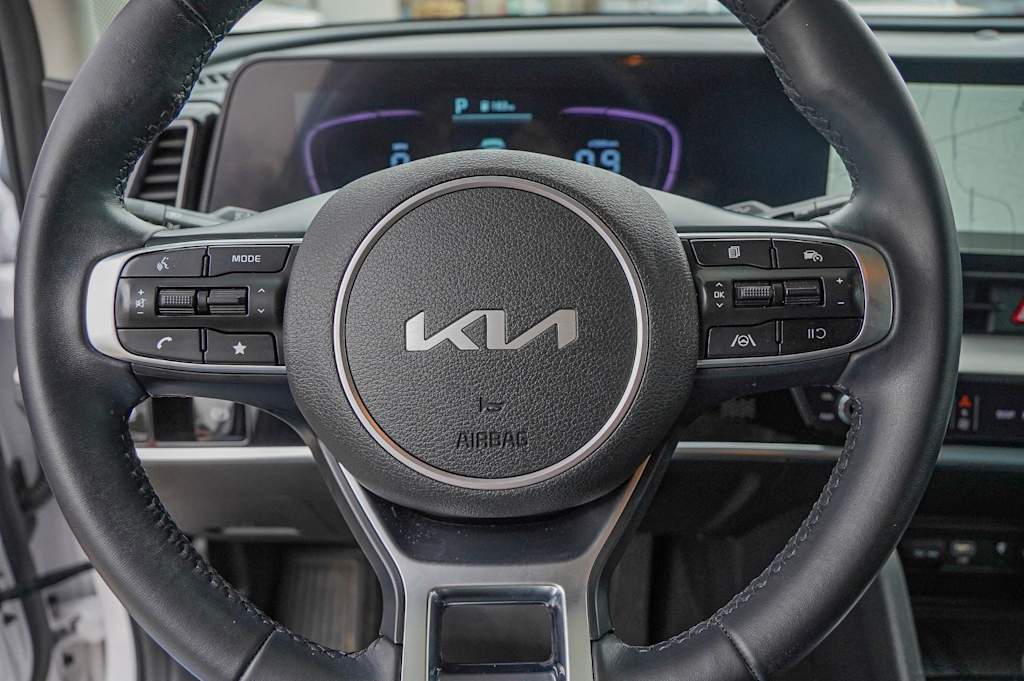 Thumbnail: 2023 Kia Sportage - 18