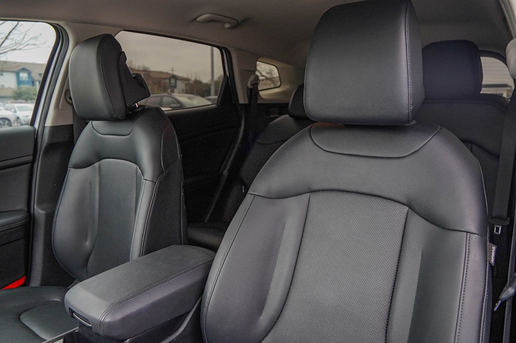 Thumbnail: 2023 Kia Sportage - 8