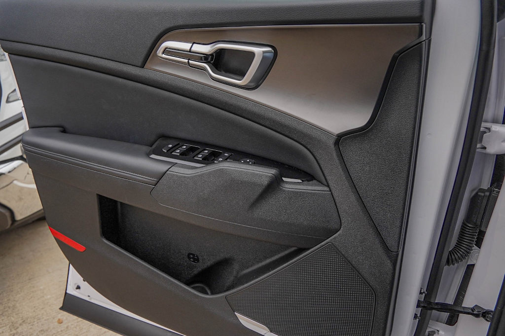 Thumbnail: 2023 Kia Sportage - 26