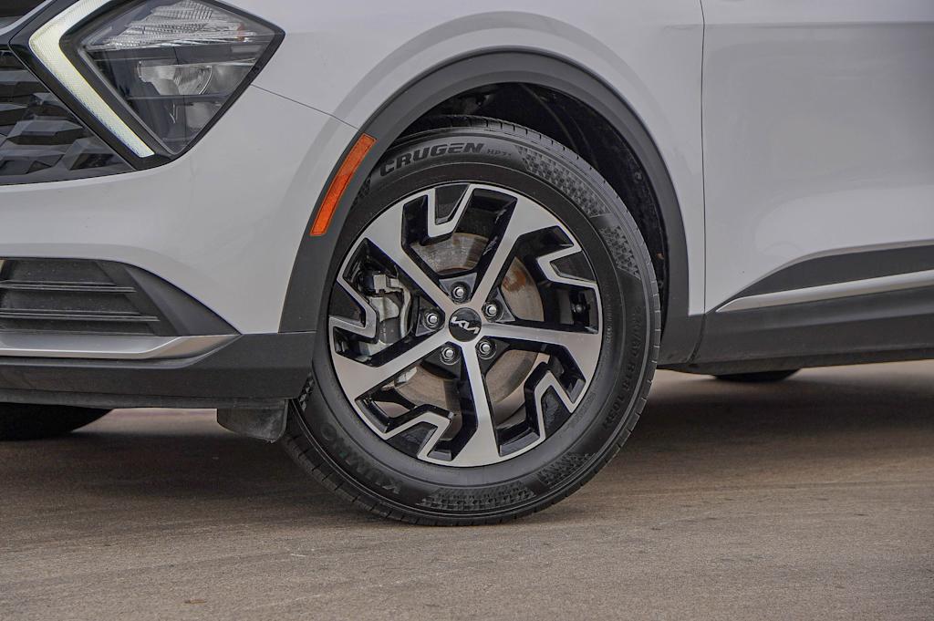 Thumbnail: 2023 Kia Sportage - 5