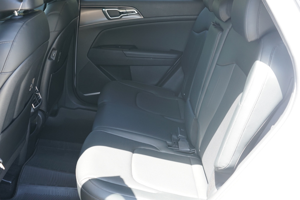 Thumbnail: 2023 Kia Sportage - 9
