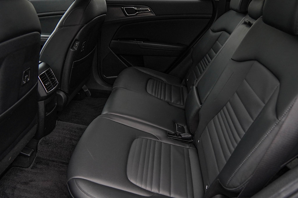 Thumbnail: 2023 Kia Sportage - 30