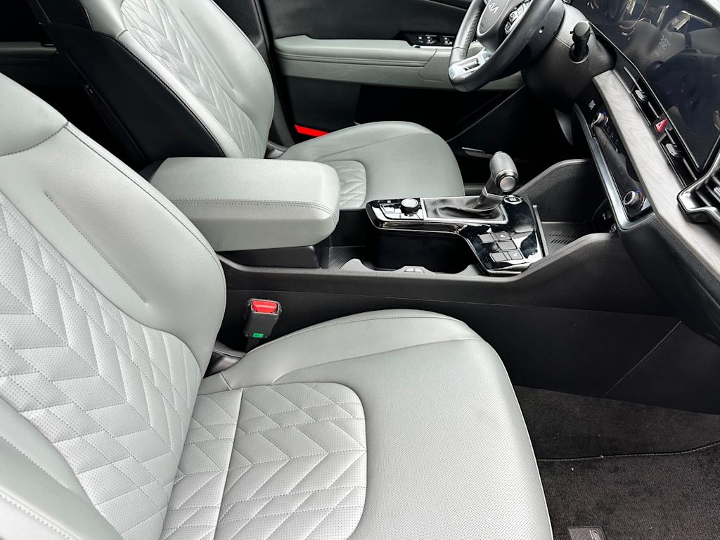 Thumbnail: 2023 Kia Sportage - 25