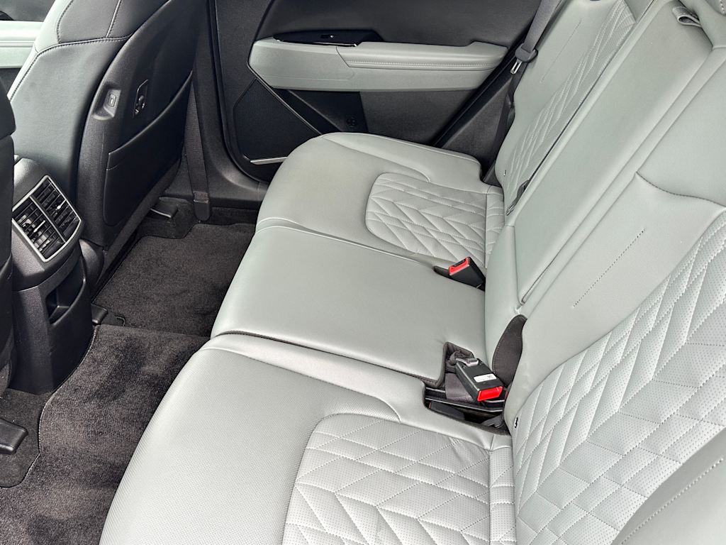 Thumbnail: 2023 Kia Sportage - 32