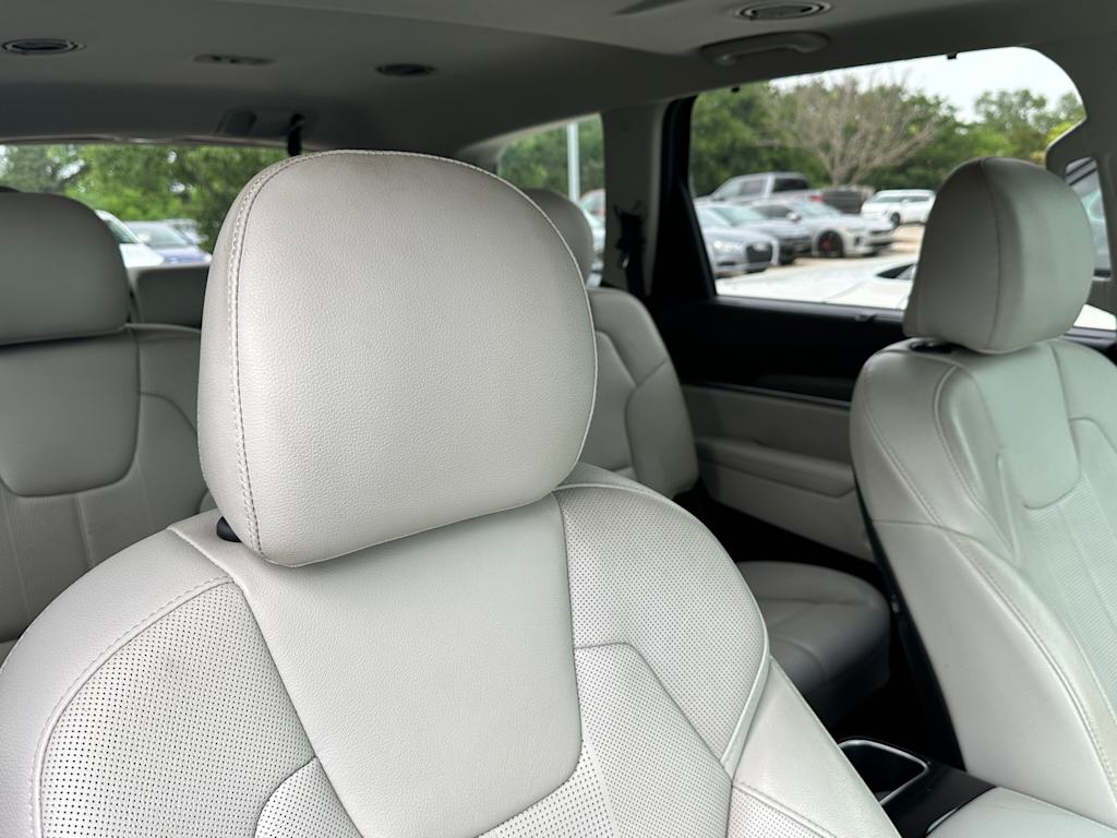 Thumbnail: 2020 Kia Telluride - 28