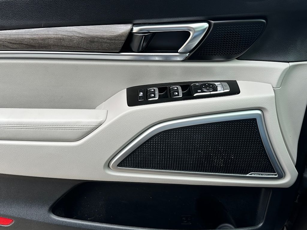 Thumbnail: 2020 Kia Telluride - 25