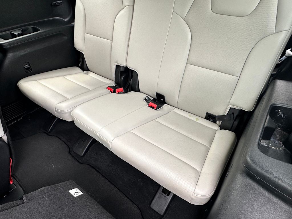 Thumbnail: 2020 Kia Telluride - 33