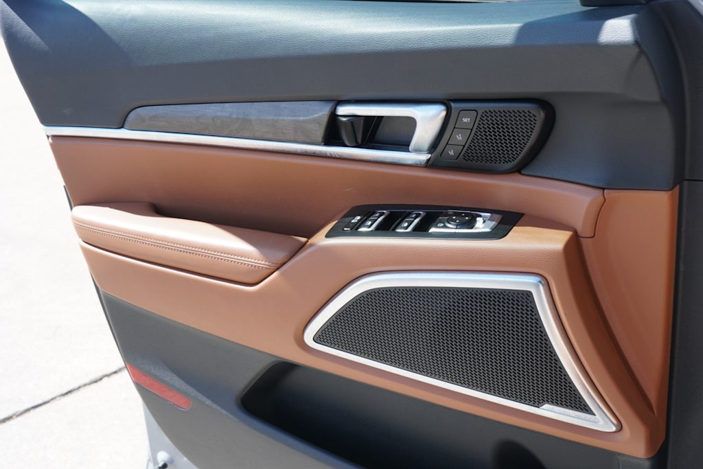 Thumbnail: 2023 Kia Telluride - 20