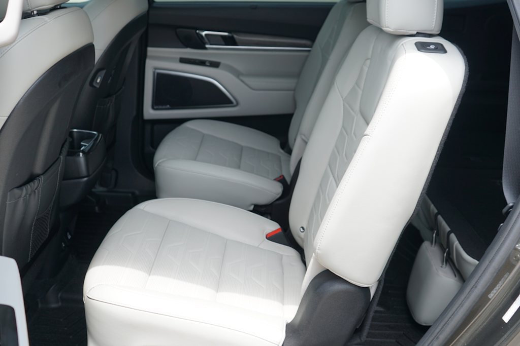 Thumbnail: 2021 Kia Telluride - 9
